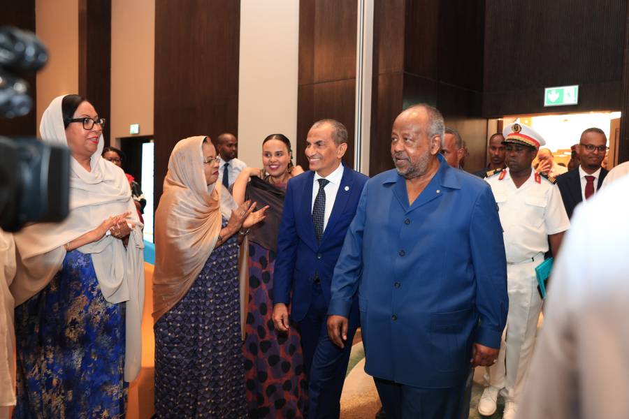 President Ismaël Omar Guelleh at the opening of the 2CR2 conference in Djibouti on 14 April. ©