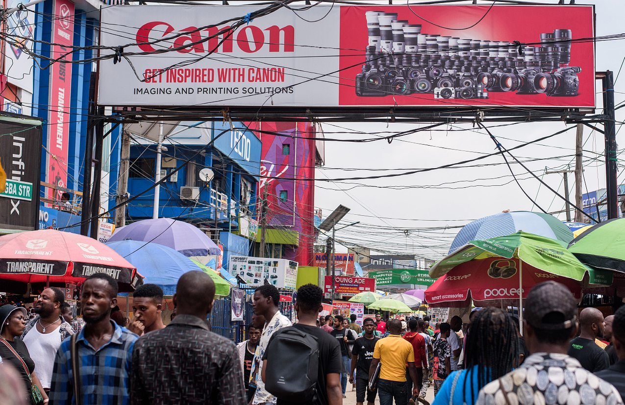 The Ikeja Computer Village, in the heart of Lagos State's capital. TOLU OWOEYE/SHUTTERSTOCK