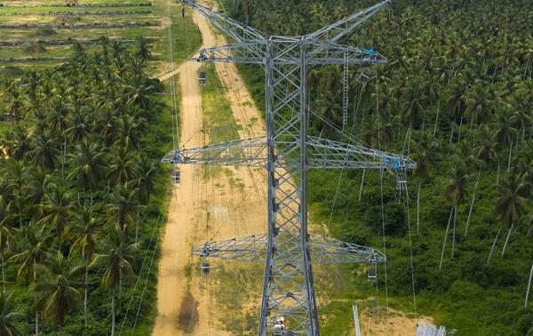 High-voltage power lines installed by the Eiffage Group. NABIL ZORKOT 