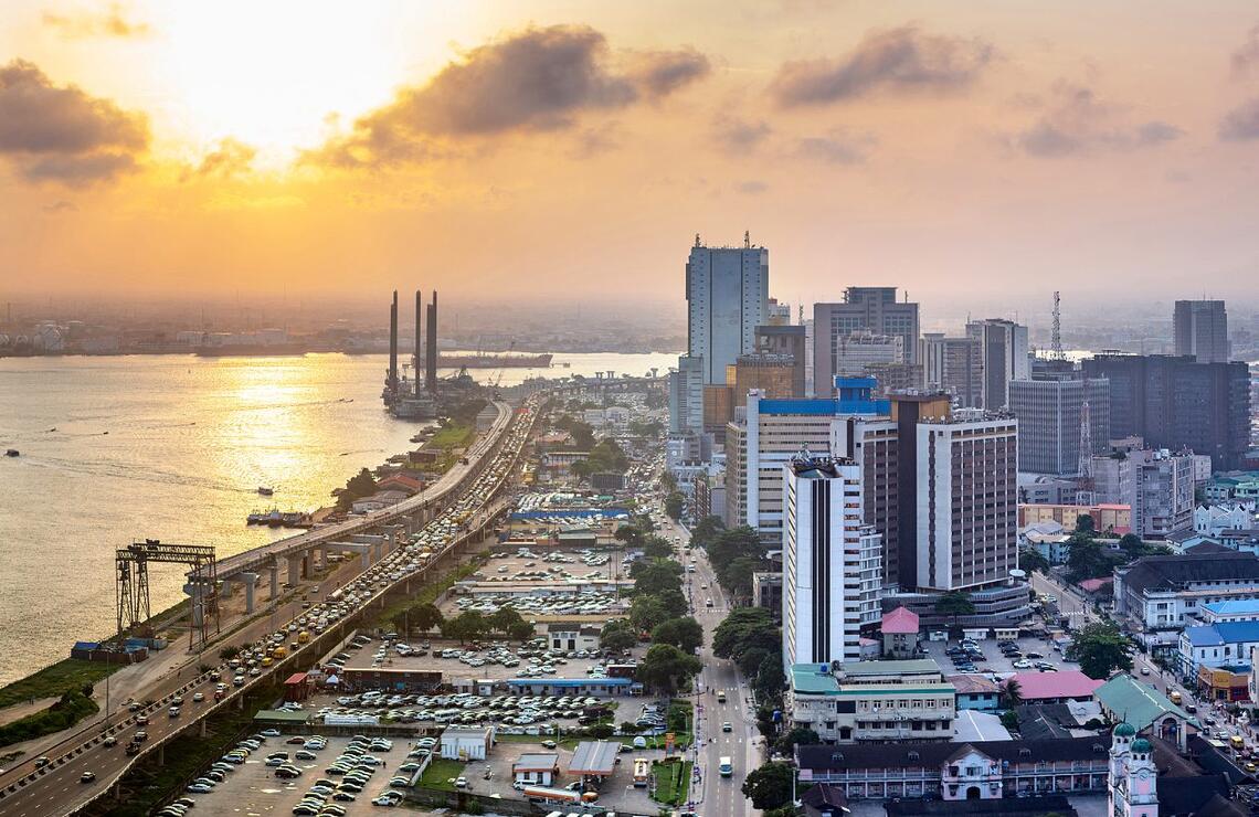 Oil rigs in the heart of Victoria Island. ADOBE STOCK/BASSEY EDOHO