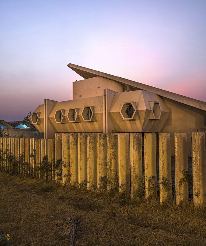 High School in Yamoussoukro, designed by Ivorian architect Jean Léon, FRANÇOIS-XAVIER GBRÉ