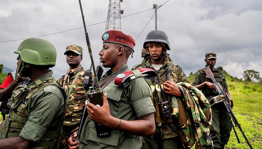 Kibumba, December 2022. M23 rebels on the front line near Goma, DRC.GLODY MURHABAZI/AFP