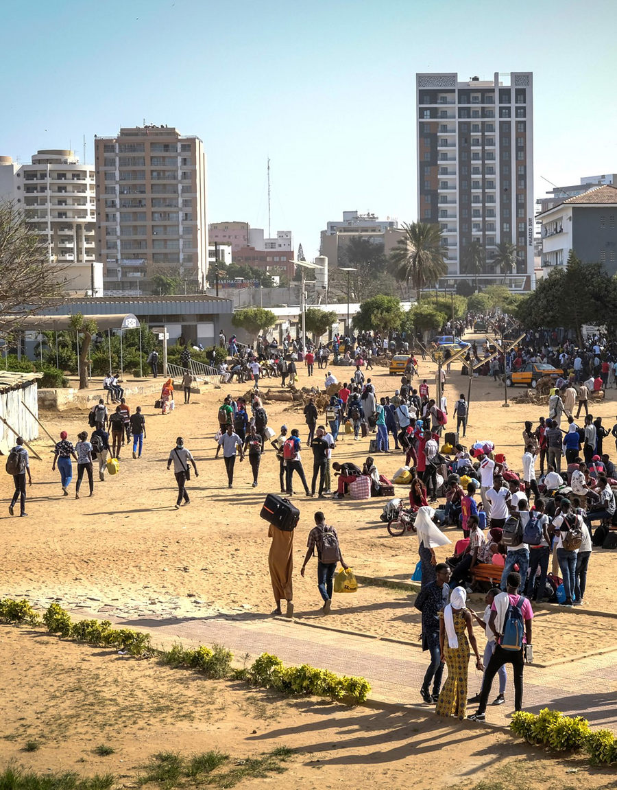 In Dakar, during the closure of the university campus. The median age of the population is 19 years old. SADAK SOUICI